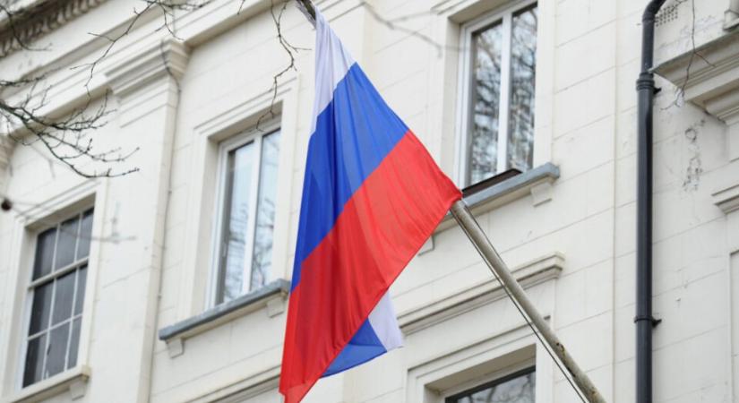 Búcsú az orosz kémtől, aki a magyar elitet manipulálta