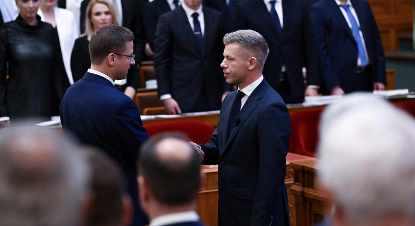 Brutálisan sorvad a Fidesz az új felmérés szerint, a Tisza egyre jobban árad