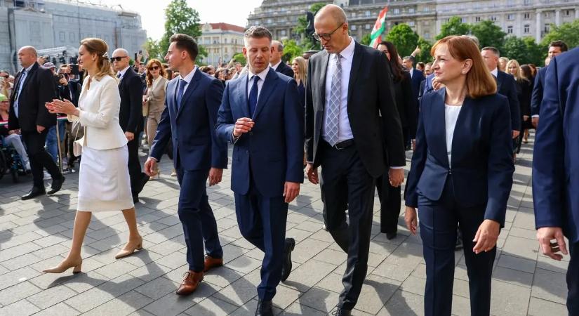 A Fidesz-KDNP képviselői mindenkitől várják a kérdéseket a leendő miniszterek számára