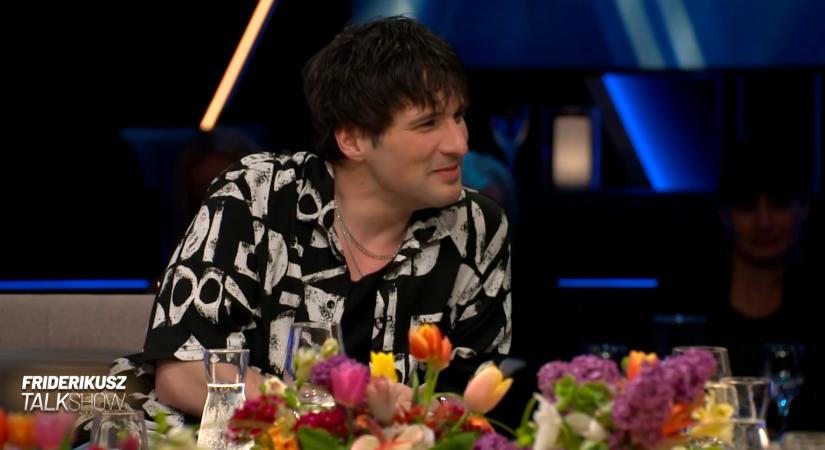„Villanyszerelő és burkoló lennék” – Ember Márk új oldalát mutatta meg a Friderikusz TalkShowban