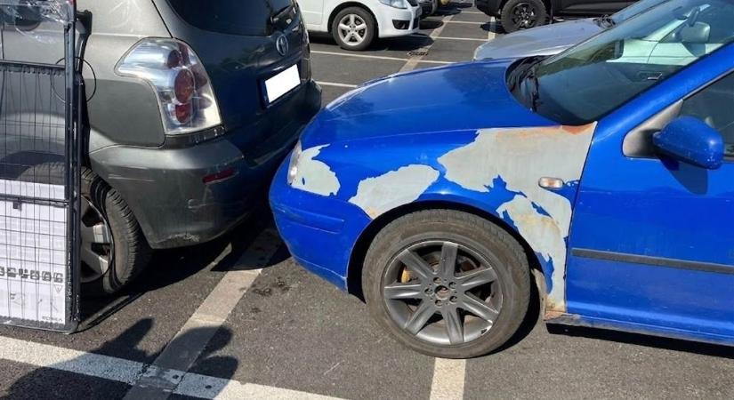 Kellemetlen meglepetés a LIDL parkolójában: egyetlen mozdulat hiánya miatt történt meg a baj