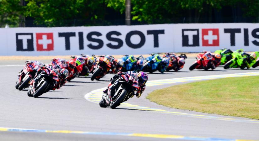 Aprilia-tripla és egy csúnya baleset a Francia Nagydíjon – videó