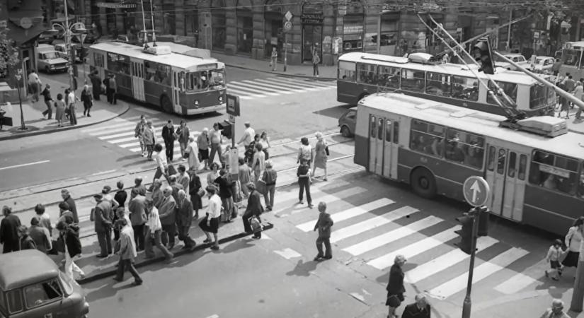 Videó: Így közlekedtek a '80-as évek Budapestjén!