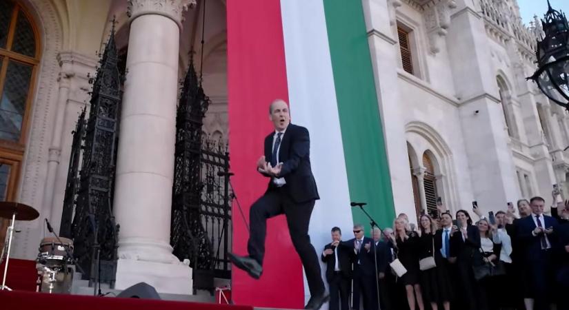 Világhír lett Hegedűs Zsolt parlamenti táncából