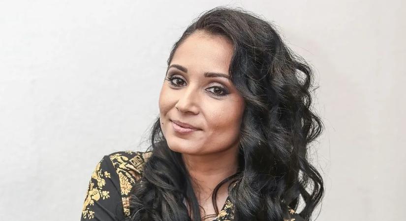 Többé nem titok: erre a pasira várt annyira Nótár Mary