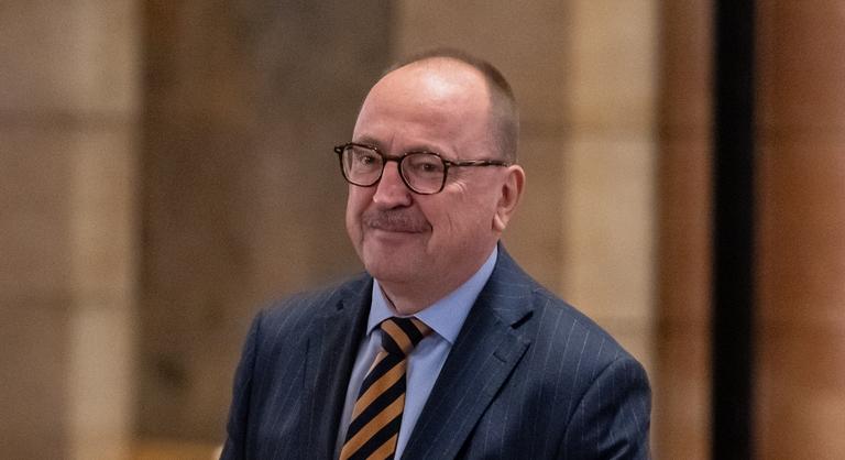 Durván nekiment Németh Zsolt fideszes képviselőnek Elek István, szerinte nagyon eltájolták magukat