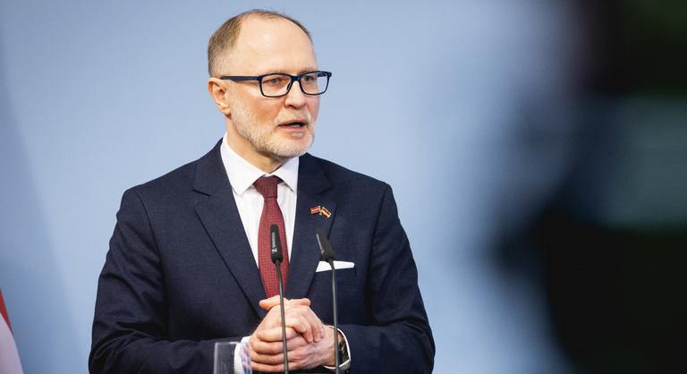 Lettországban csapódtak be az eltévedt ukrán drónok, távozott a védelmi miniszter