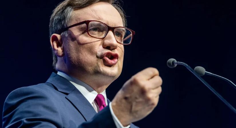 Ziobro megerősítette, hogy Amerikában van, a Magyarországtól kapott okmányával utazott oda