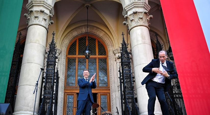 DJ-pultban a magyar miniszterelnök, táncol a leendő egészségügyi miniszter – itt a HVG hírpodcastja