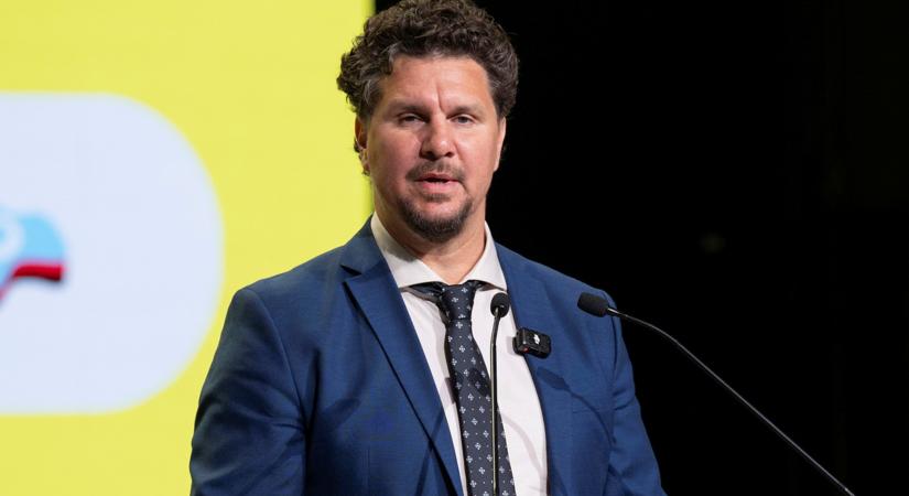 Nagy Ervin mától hátat fordított a színpadnak