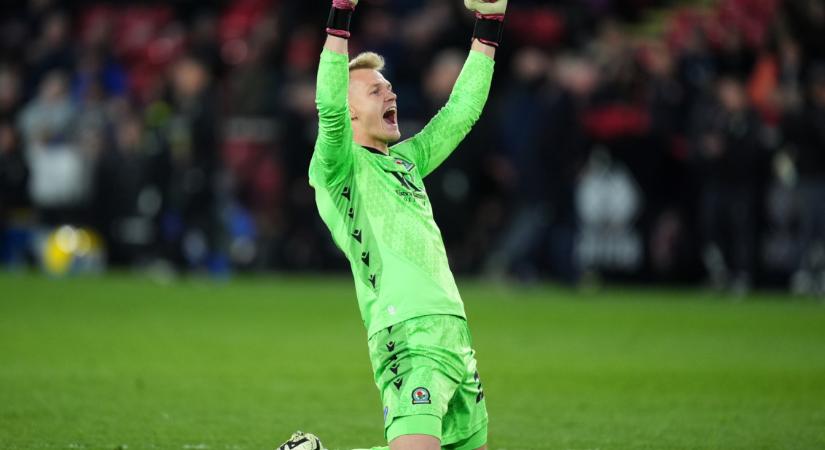 „Az orvosok azt mondták, hagyjam abba” – Tóth Balázs drámai útja a Blackburn kapujáig