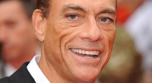 Jean-Claude Van Damme felesége igazi bombázó – Már 37 éve bolondul gyönyörű feleségéért
