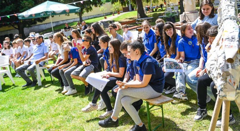 Példát és lehetőséget kapnak a fiatalok a Rotary-tól (galéria)