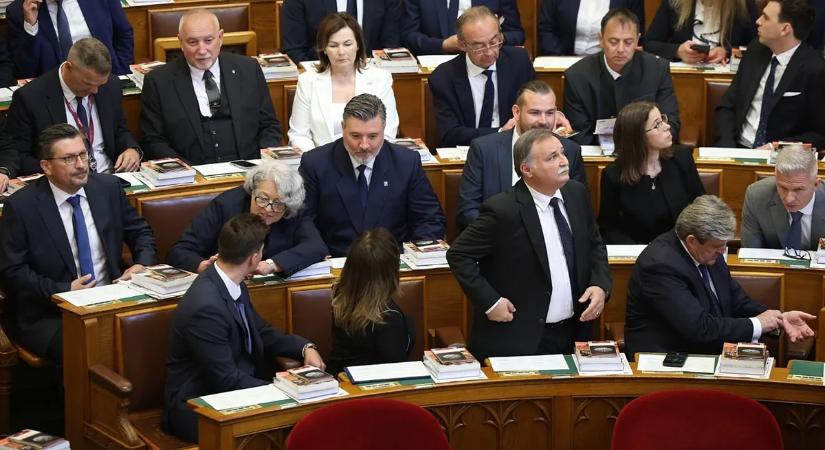 Sűrű menetrend szerint hallgatják meg hétfőn a Tisza Párt miniszterjelöltjeit az országgyűlési bizottságok
