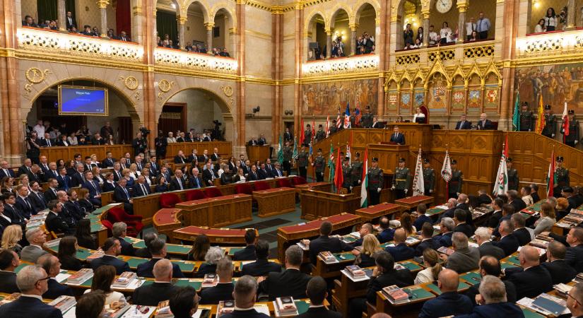 Hegedűs, Orbán, Kapitány – megkezdődik a Magyar-kormány minisztereinek meghallgatása