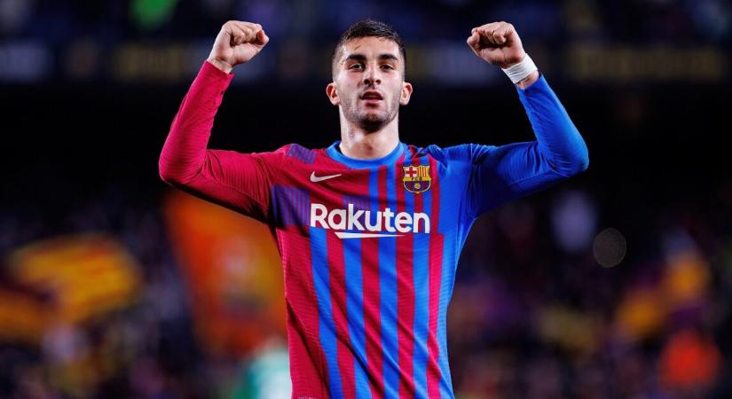 Komoly ajánlat érkezett, változhat a Barcelona nyári terve