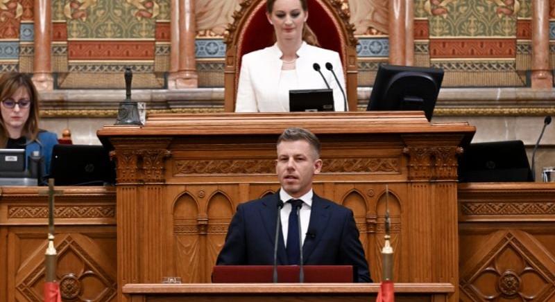 Számháború kezdődött: Facebookon ment neki Magyar Péter állításainak Szalai Piroska