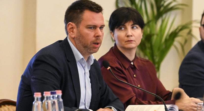 Vitézy Dávid meghallgatásával folytatódik a parlamenti nagyüzem