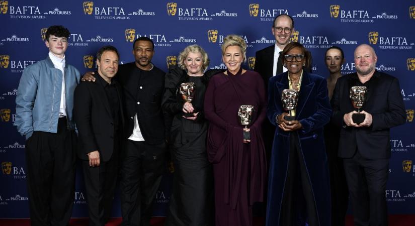 Tarolt a Kamaszok a 2026-os BAFTA televíziós díjátadón