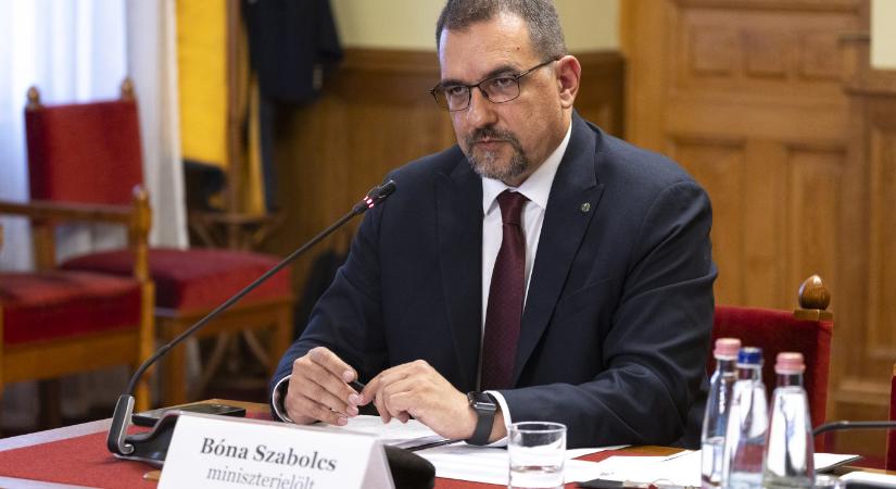 Az új agrárminiszter szerint a tej és a méz földje lehetnénk, de elsőként jön a zöldségek és gyümölcsök áfacsökkentése