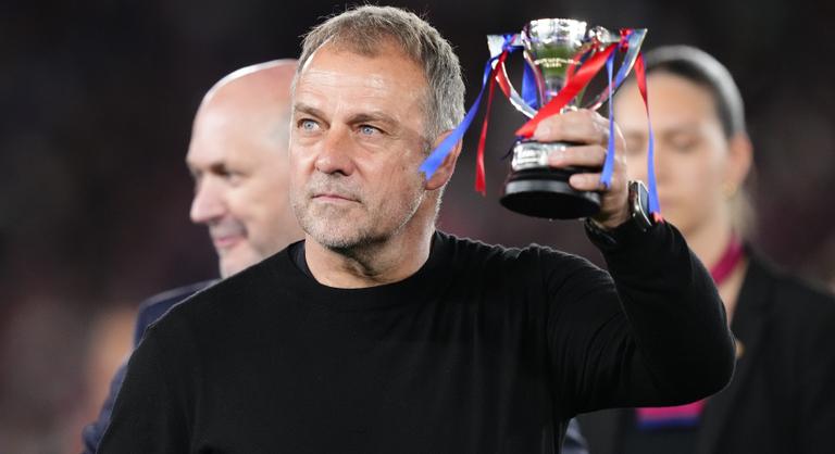Az édesapját gyászoló Hansi Flick sosem felejti az estét, amelyen a Barcelona megnyerte a bajnokságot