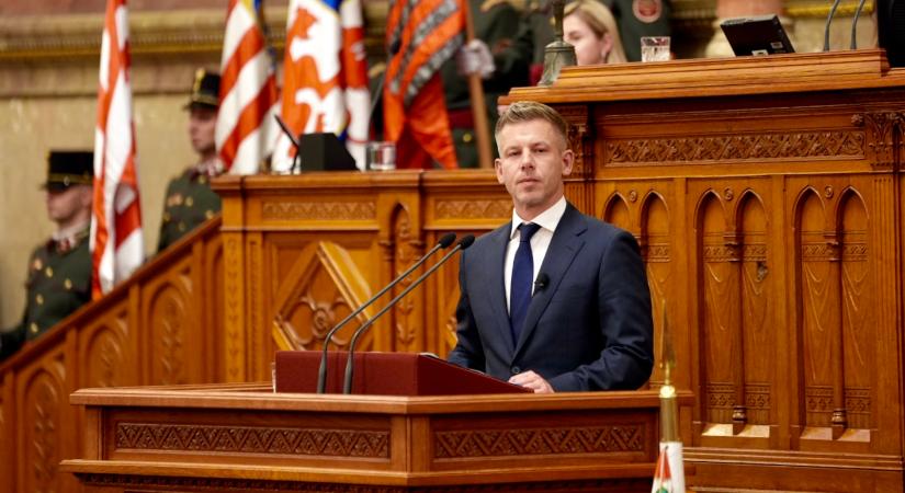 Magyar Péter a követőit szavaztatja Sulyok Tamás távozásáról