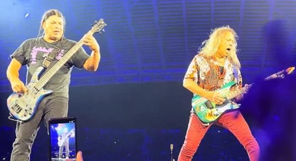 A Metallica Zorba táncával lepte meg a görög közönséget az Athénban indult európai turnéján (videó)