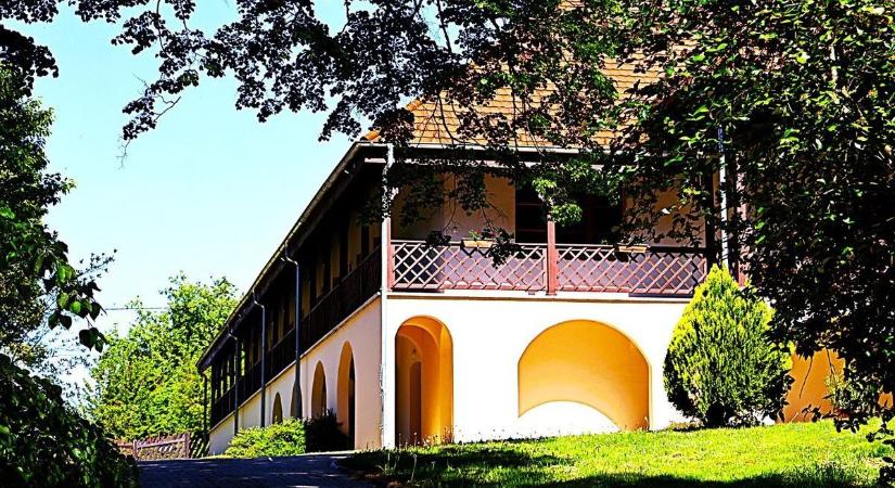 Százéves a vadászkastély – ezt a csodás helyet legalább egyszer látni kell! (galéria)