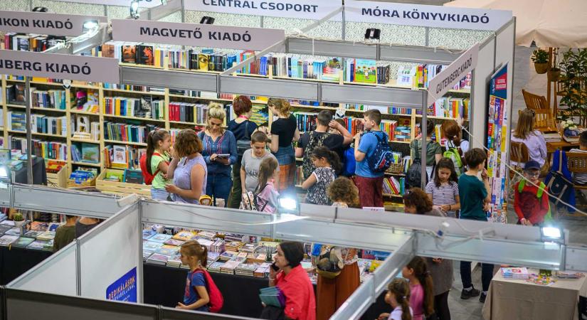 SepsiBook: 7 könyv, amely megmutatja, miért izgalmas ma az erdélyi költészet