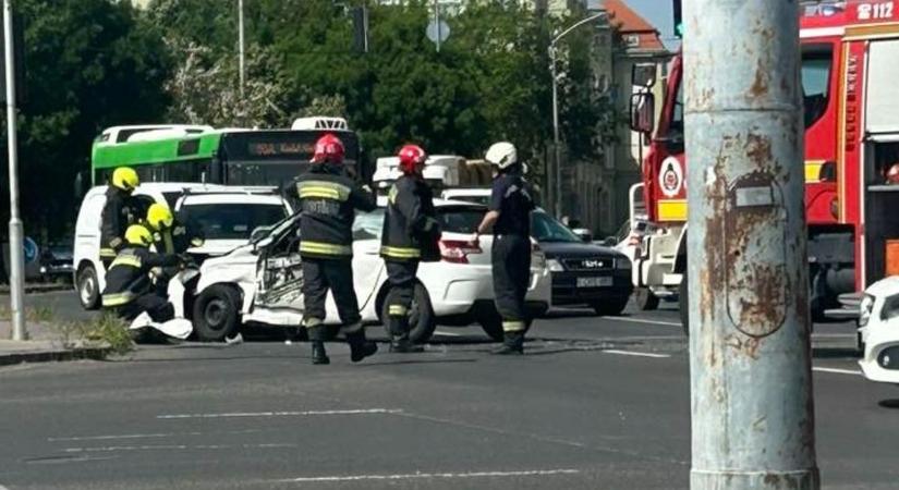 Hatalmas csattanással indul a hét: kerüld a 48-as tér környékét! – VIDEÓ