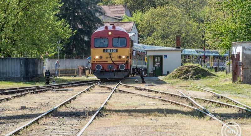 Kirúgták a MÁV-tól a szakszervezeti vezetőt, mert balesetveszélyre figyelmeztetett