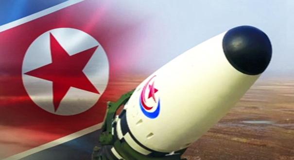 A kommunista zsarnok, aki atombombával védi az életét