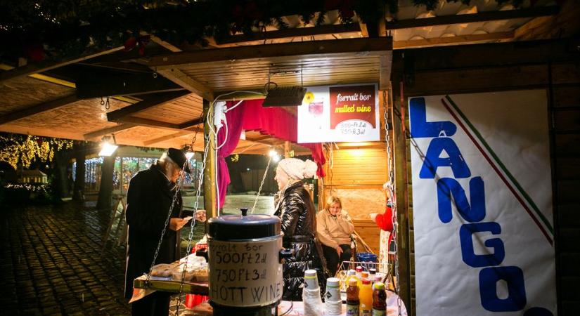 Meg fogunk lepődni: ennyibe kerül a lángos a Balatonon idén