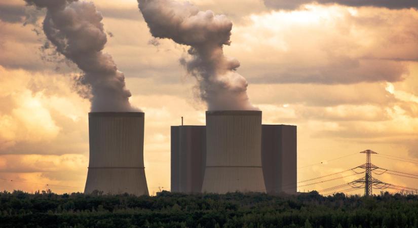 Miniszter: Nagyobb eséllyel támad meg egy cápa, mint hogy atomkatasztrófa történjen