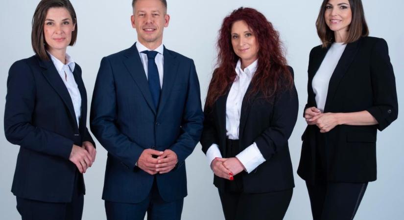 Magyar Péter bemutatta a kormányszóvivőket