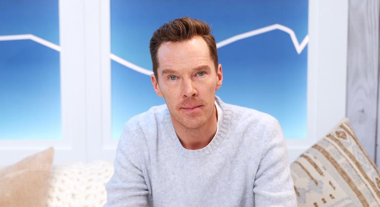 A nyílt utcán szállt vitába Benedict Cumberbatch egy biciklissel, aki szerint a színész áthajtott a piroson