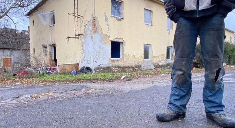Pécsi nyomornegyed: szennyvízben élnek a családok István-aknán