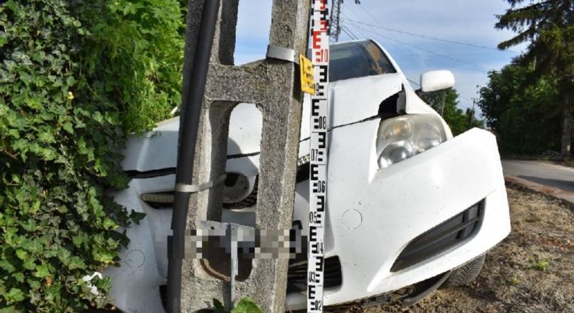 Ittasan csapódott villanyoszlopnak Szekszárdon – súlyos sérülés lett a vége