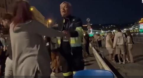 Mentős táncolt a Parlamentnél, hogy megmentsen egy pánikrohamot kapott nőt
