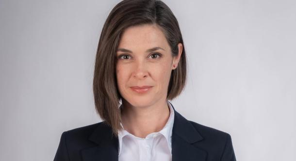 A független sajtó és a kormány viszonya leképezi azt, ahogyan a vezetés a társadalmat kezeli – vallja az egyik új kormányszóvivő, és Vitályos Eszter is reagált a kinevezésekre