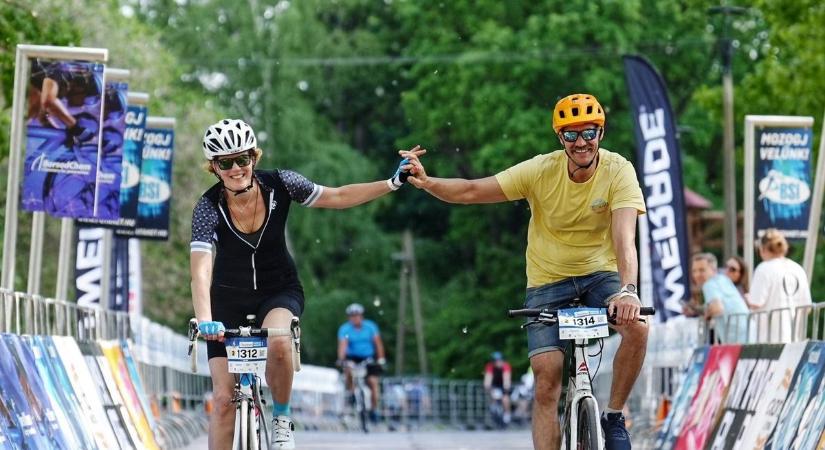 111 ezer kilométert tekertek egy nap alatt a Tisza-tó körül