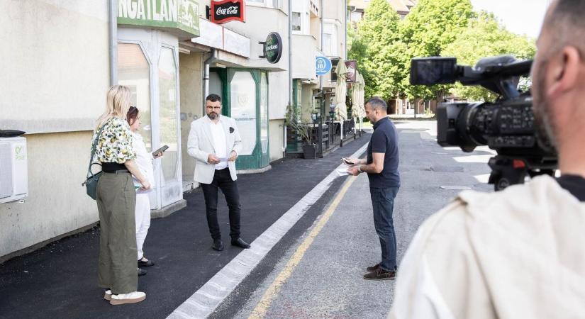 Újabb fejlesztés: itt már nem akadozik a net és a járda is rendben van (galéria)