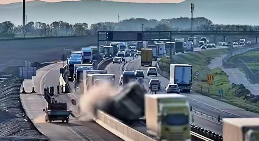 Brutális balesetet rögzítettek az M1-esen
