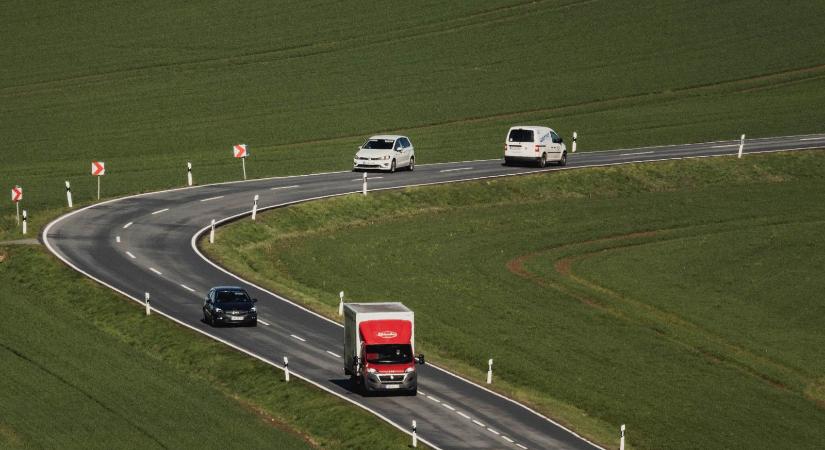 Szigorítás az utakon, közeleg a határidő