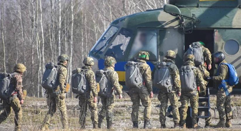 Óriási pénzeket ígérnek az ukrán katonáknak a frontszolgálatért