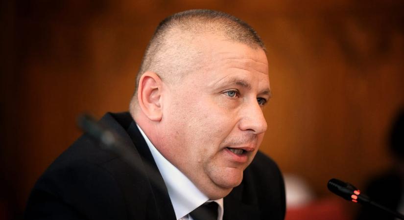 Ruszin-Szendi Romulusz jogi lépéseket tesz azokkal szemben, akik hazaárulással vádolták a kampány idején