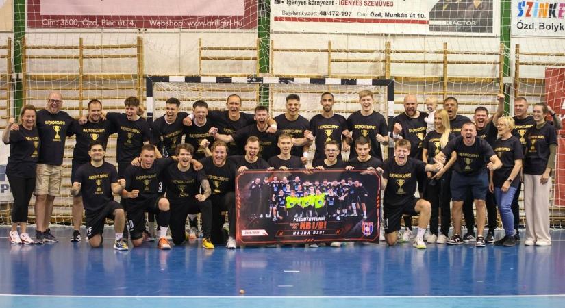 Bajnokcsapat, bajnokcsapat, bajnokcsapat! – jár az óriási gratuláció a borsodi klubnak