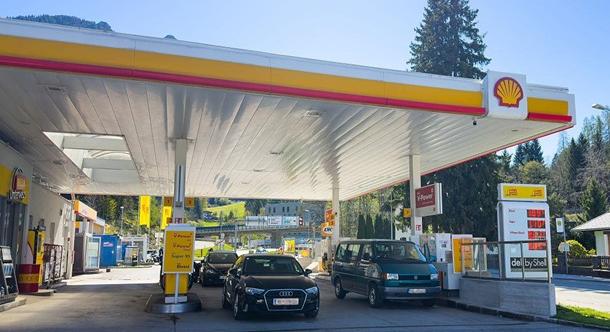 Az európai kőolajóriások 4,7 milliárd dollárt kerestek az iráni háború közepette