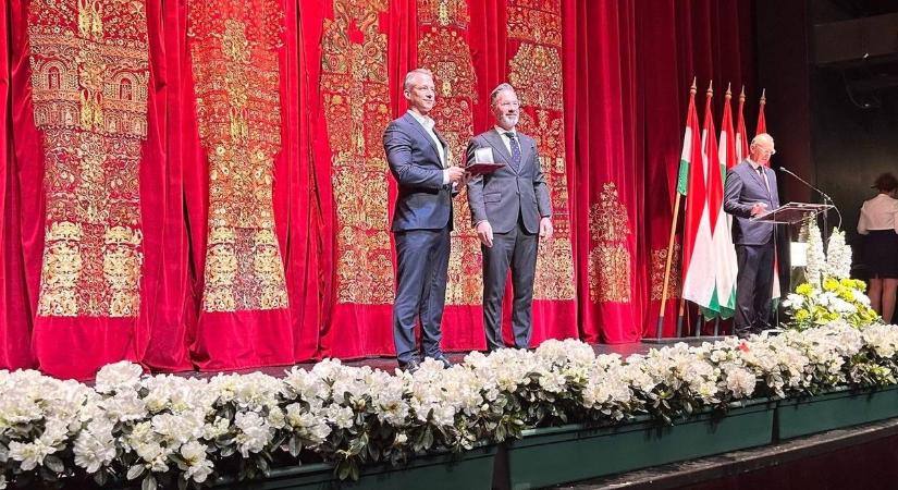 A balatoni vízimentők elismerése – sokan köszönhetik az életüket, épségüket nekik