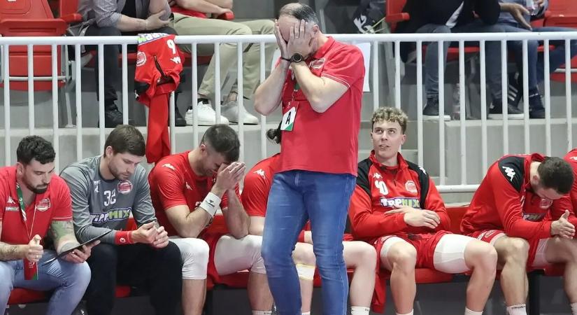 Fizetésfelezés és jótékonyság a kéziklubnál: milliókat kaptak a gyerekek